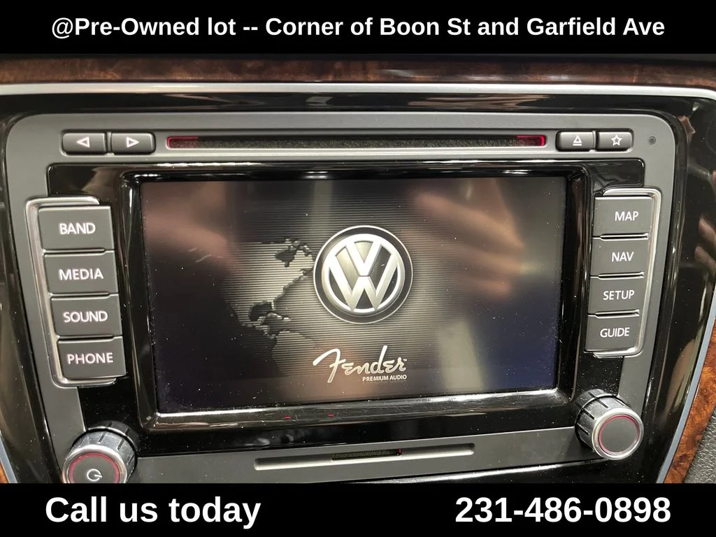 Used 2013 Gray Volkswagen TDI SEL Premium image 23