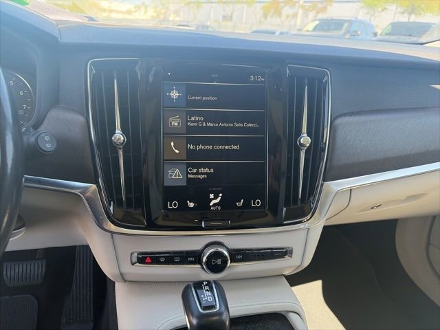 Used 2018  Volvo T6INSCRIPT image 13