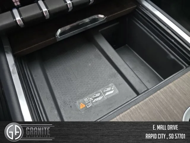 2026 GMC Acadia Denali - Photo 35