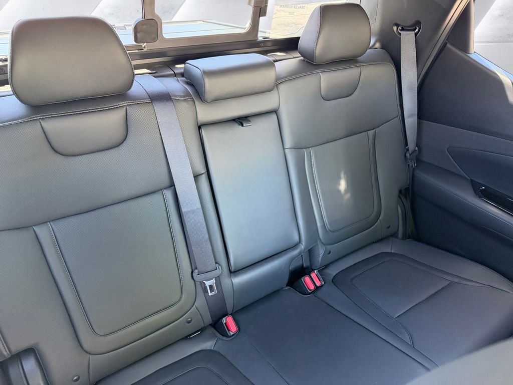 Used 2025 Black Hyundai XRT image 16