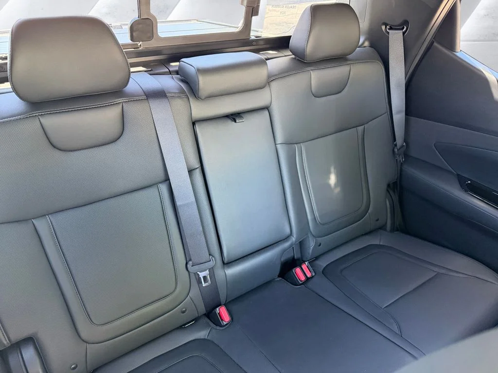 Certified Used 2025 Black Hyundai XRT image 16