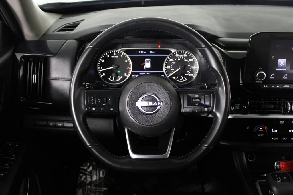 2025 Nissan Pathfinder SV - Photo 10