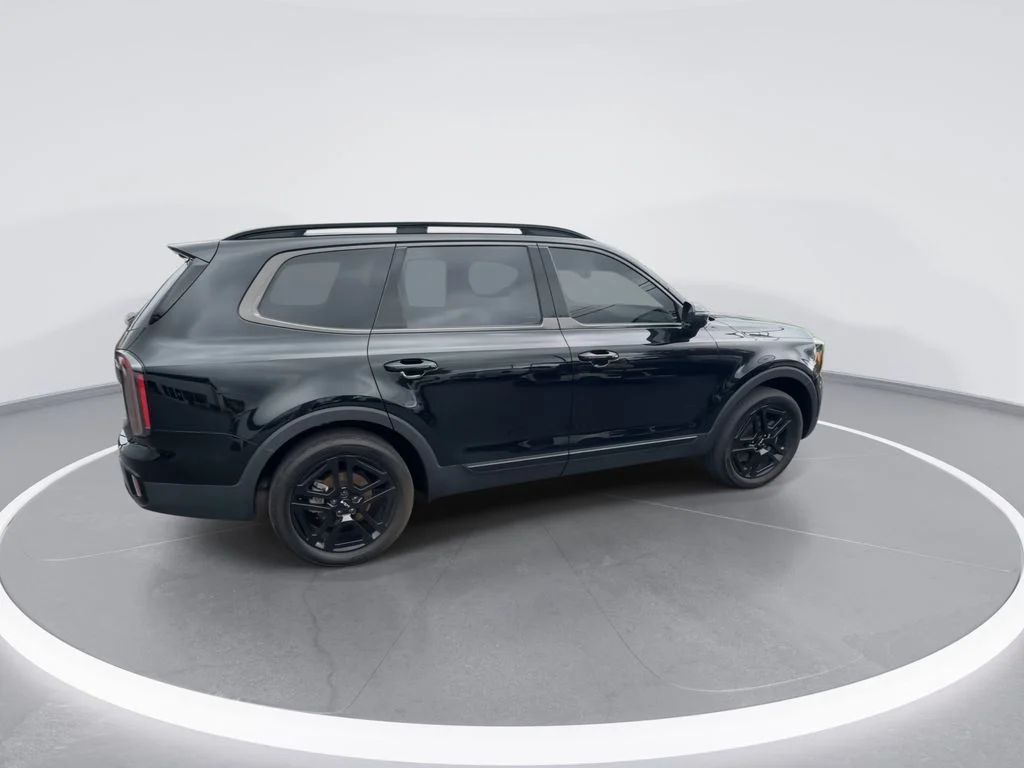 Used 2024 Black Kia EX X-Line image 8