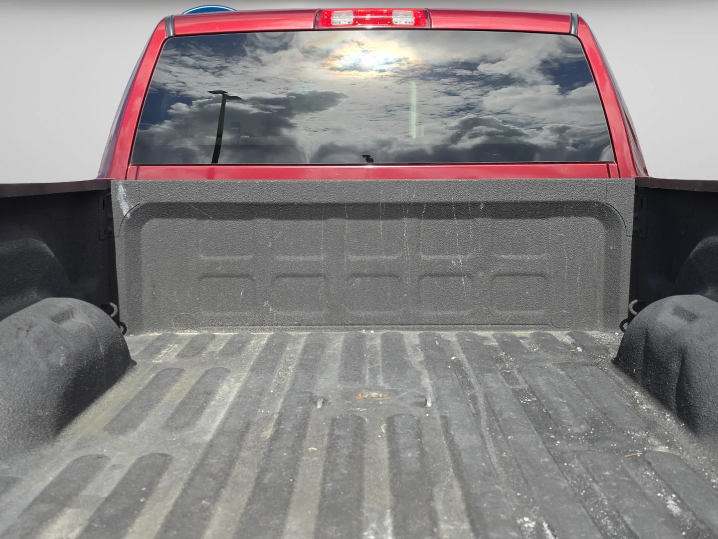 Used 2016 Delmonico Red Pearlcoat Ram Tradesman image 15