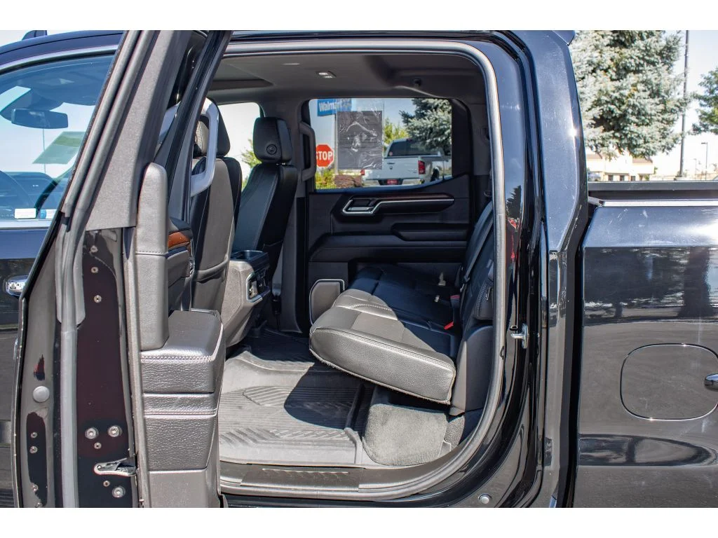 Used 2024 Onyx Black GMC Denali image 19