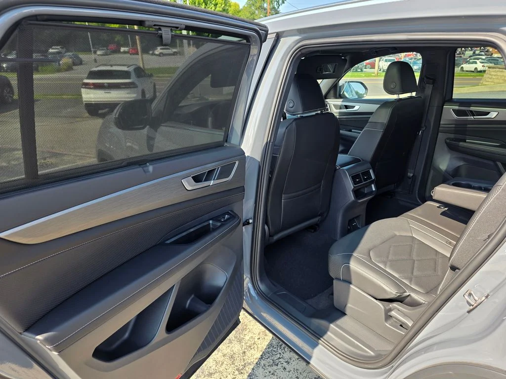 2026 Volkswagen Atlas Cross Sport SE w/Tech - Photo 24