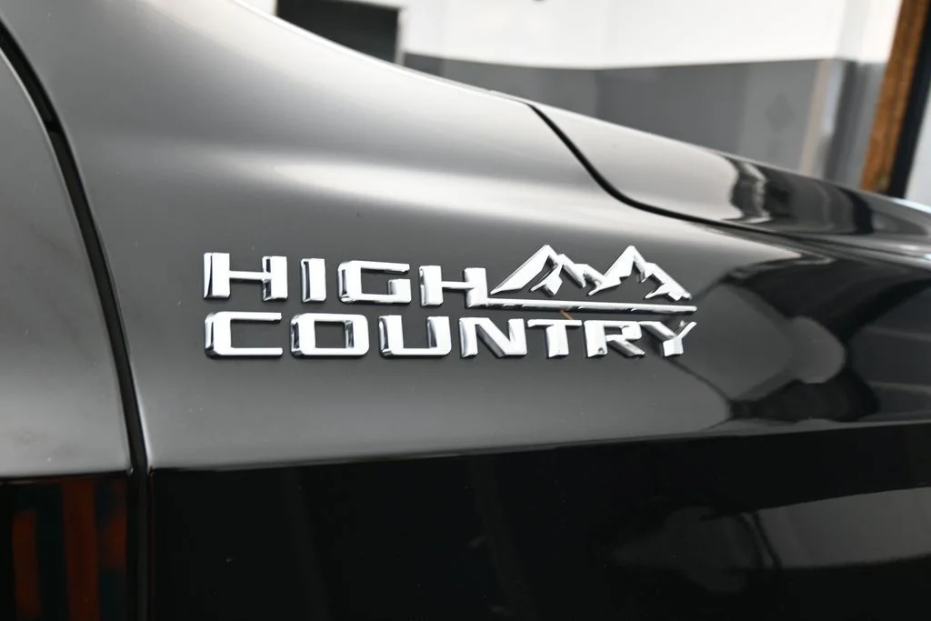 Used 2021 Black Chevrolet High Country image 57