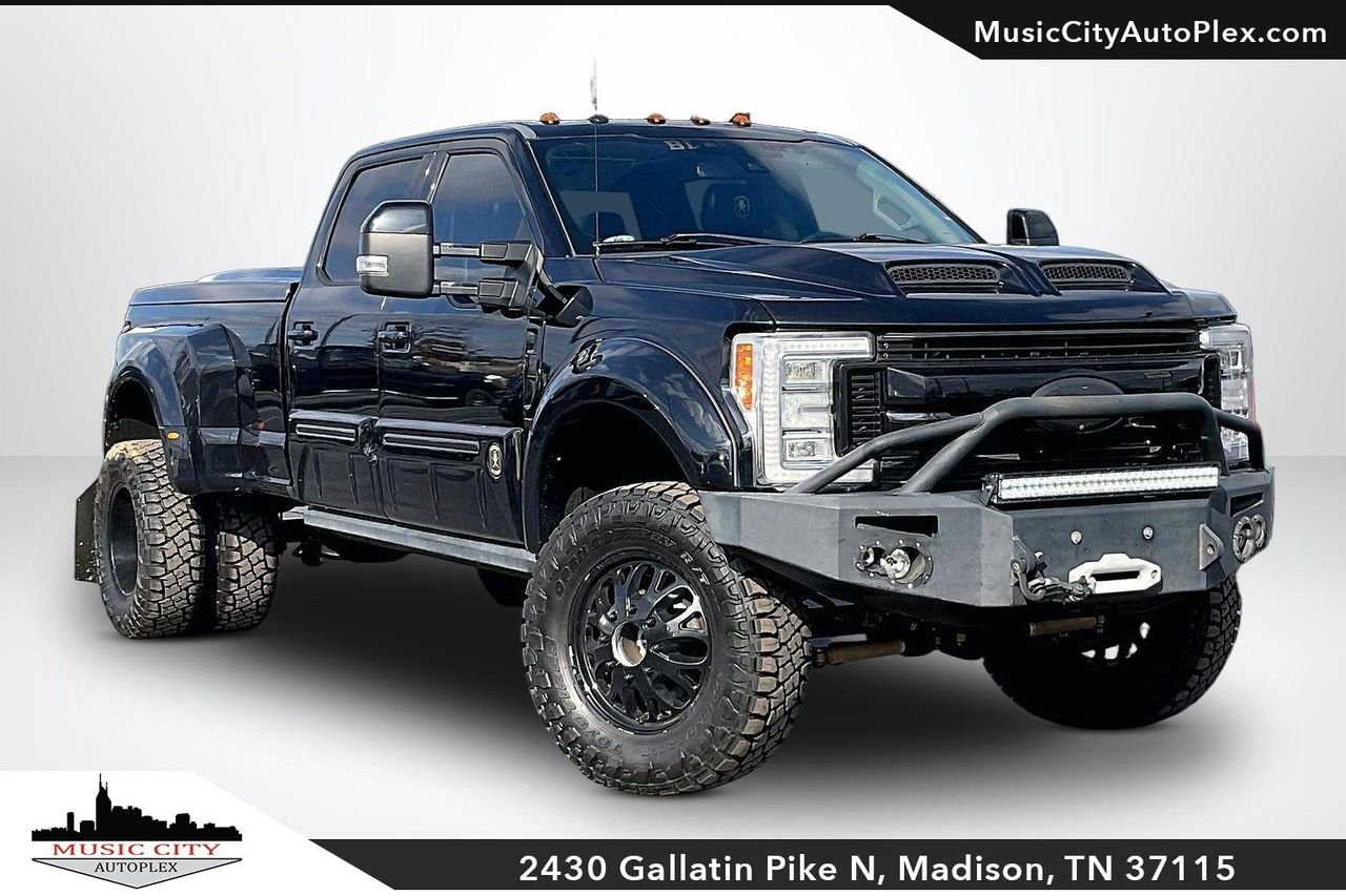 2017 Ford F-350 Super Duty Lariat