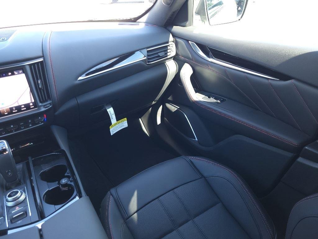 Used 2024 Bianco Maserati Modena Ultima image 28