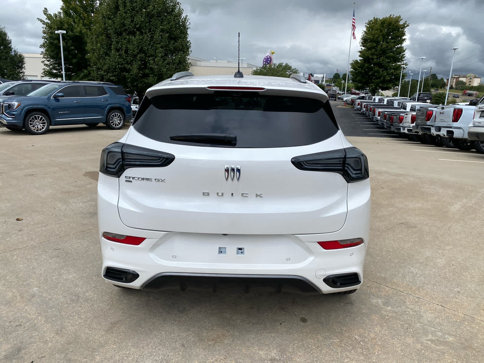 New 2026 White Frost Tricoat Buick Avenir image 4