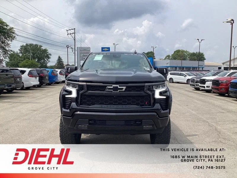 Used 2023 Black Chevrolet RST image 2