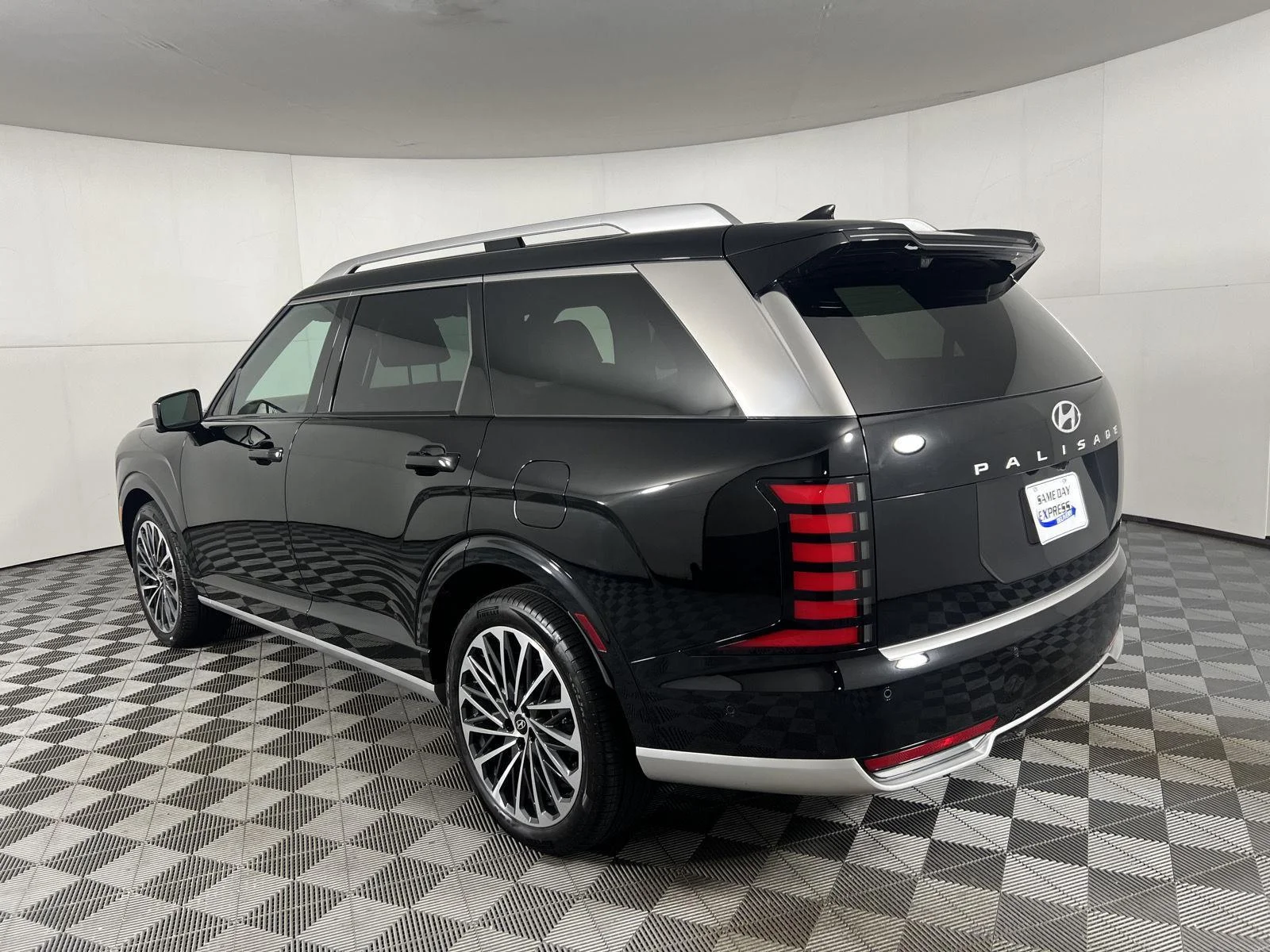 Used 2026 Abyss Black Pearl Hyundai Calligraphy image 6