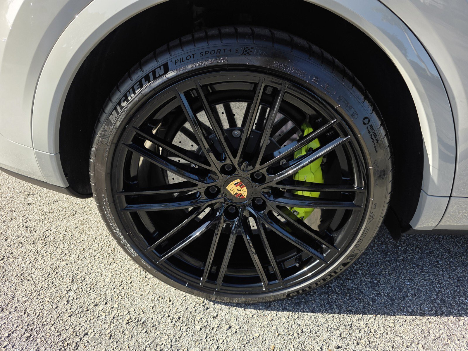 Used 2021 Chalk Porsche Turbo S E-Hybrid image 9