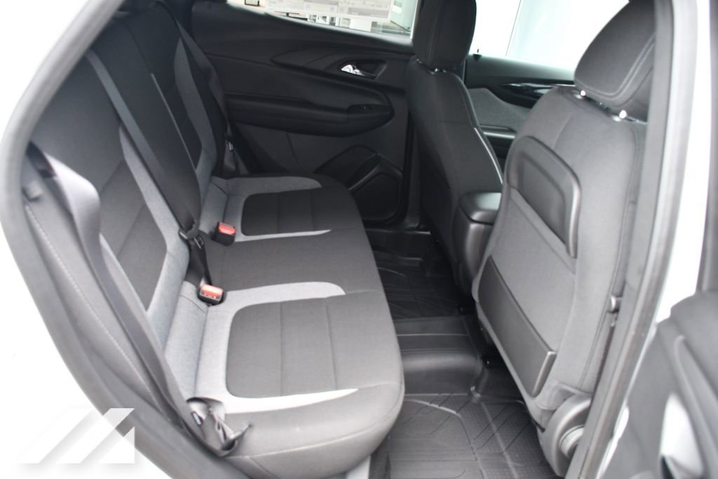 New 2026 Summit White Chevrolet LT image 26