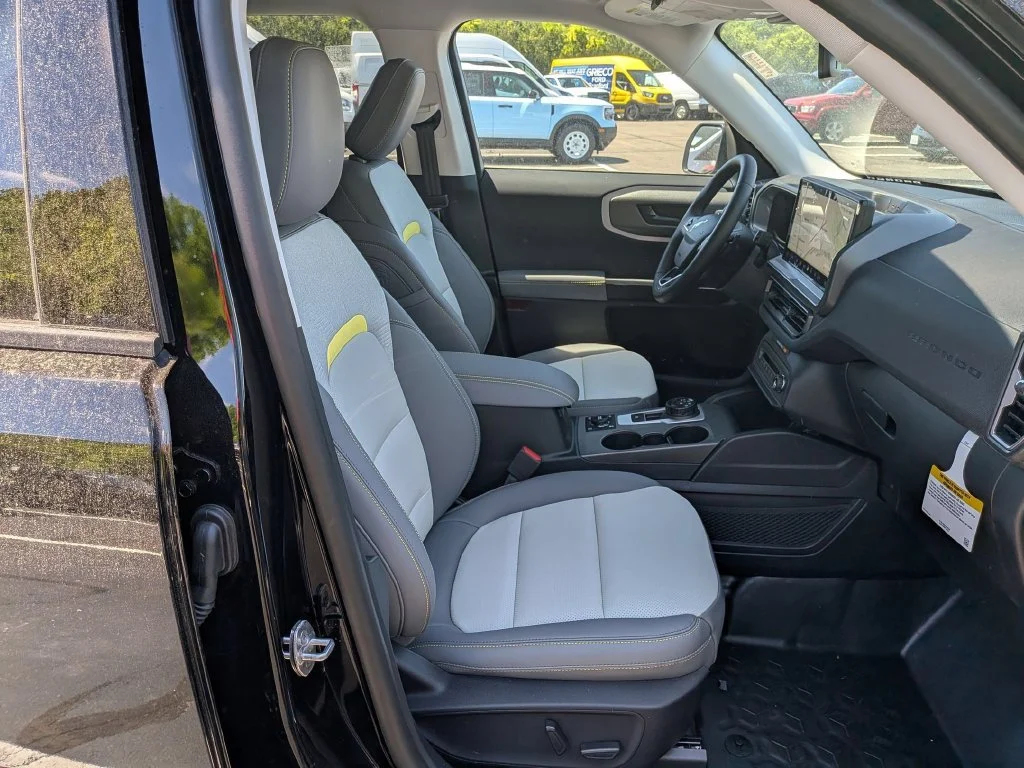 New 2026 Shadow Black Ford Badlands® image 33