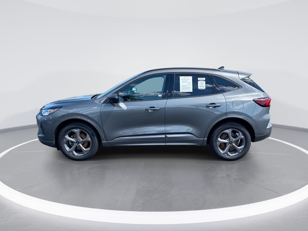 Used 2023 Gray Ford ST-Line image 5