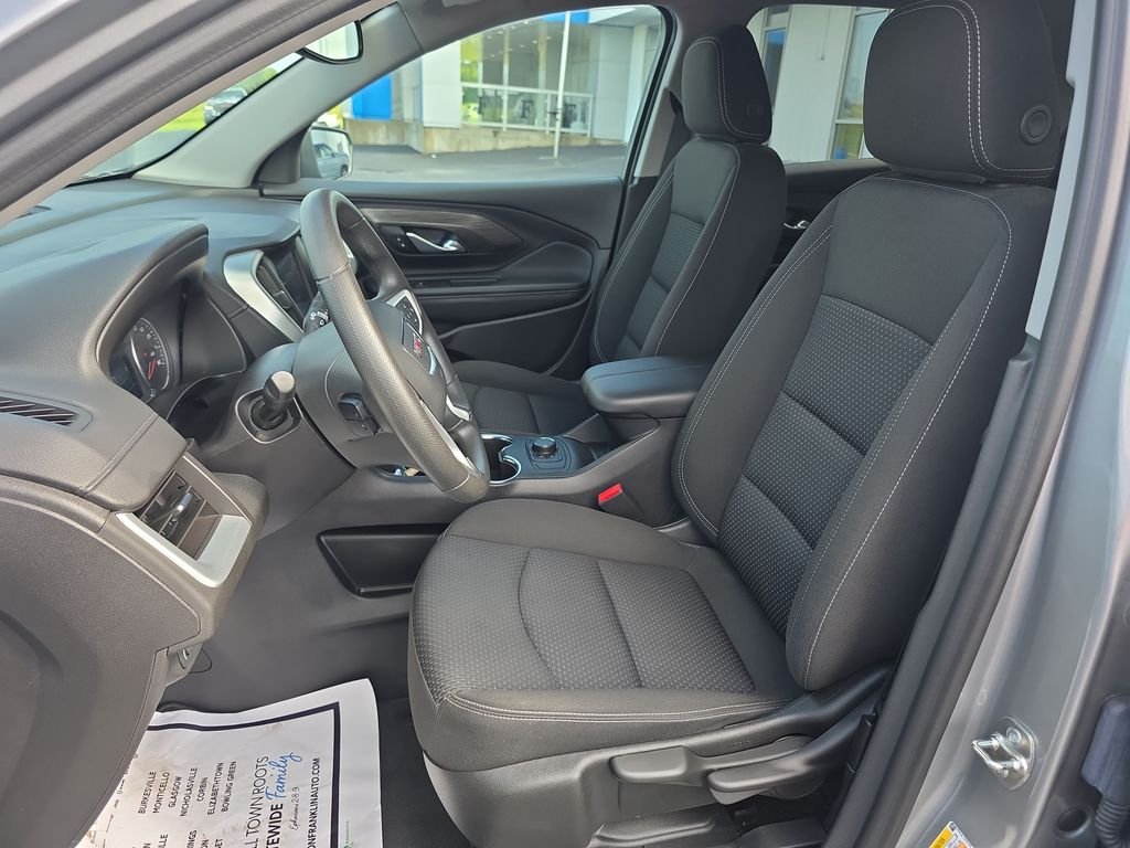 2024 GMC Terrain SLE - Photo 11