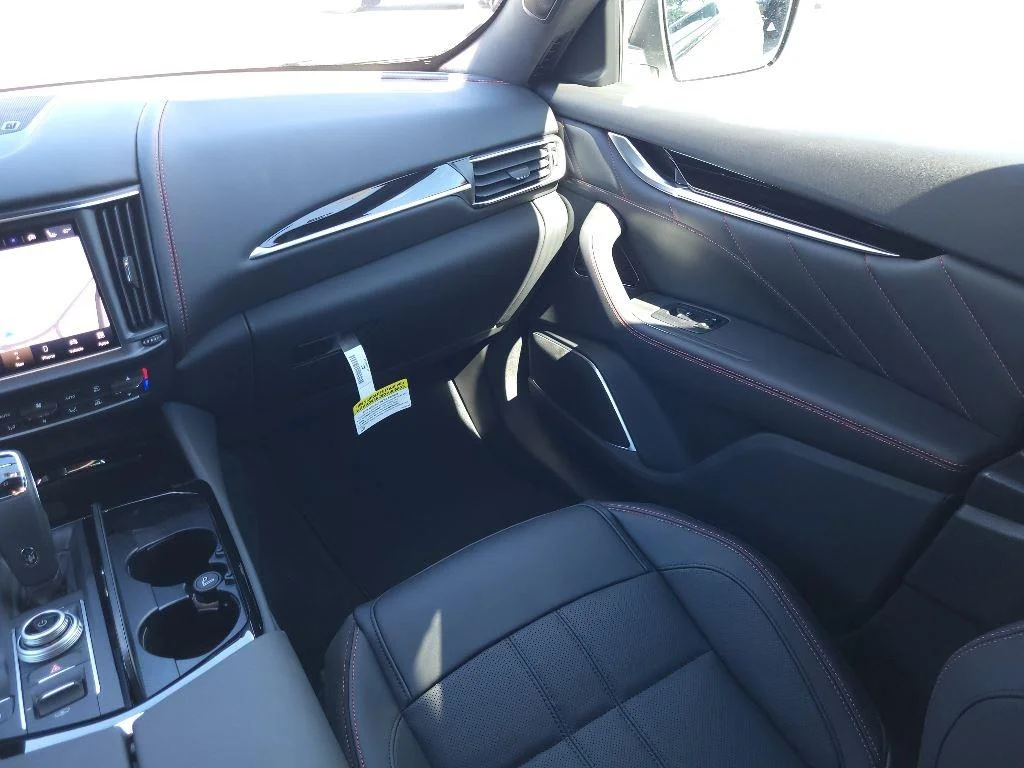 Used 2024 Bianco Maserati Modena Ultima image 28