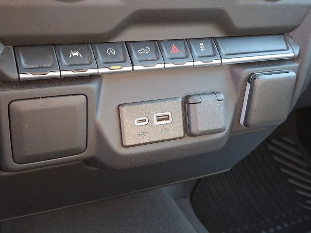 Used 2024 Gray Chevrolet Custom image 22
