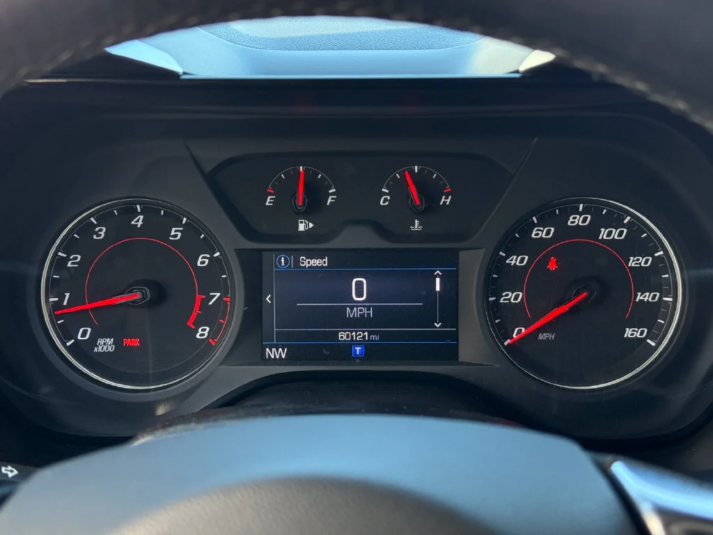 Used 2020 RED HOT Chevrolet 1LT image 32