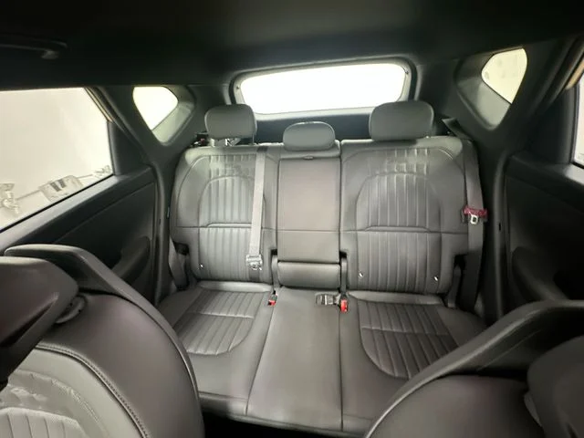 New 2027 Brown Kia X-Line S image 24