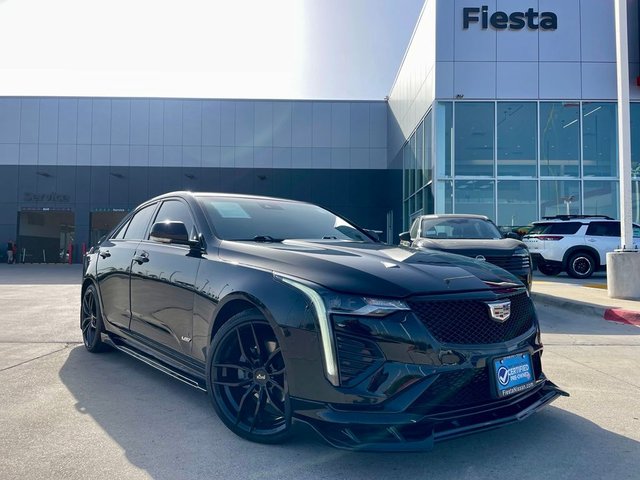 2024 Cadillac CT4 Luxury