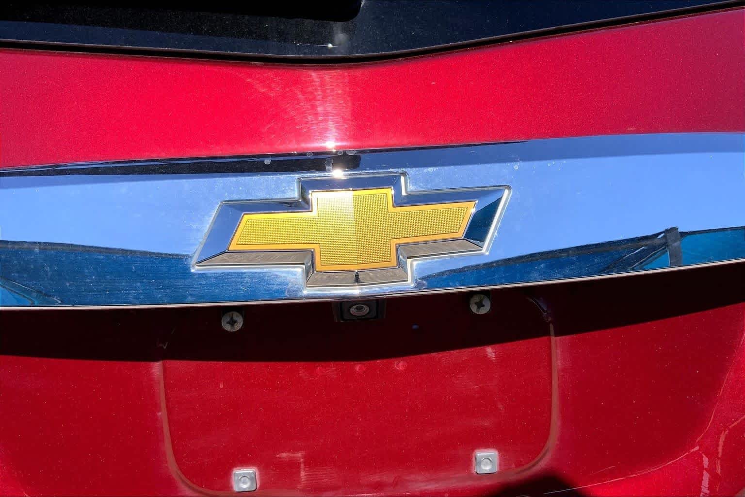 Used 2015 Siren Red Tintcoat Chevrolet LTZ image 31