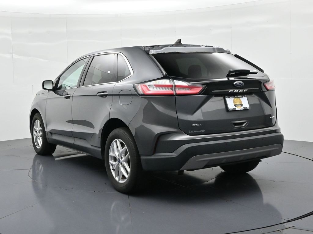 Used 2022 Gray Metallic Ford SEL image 8