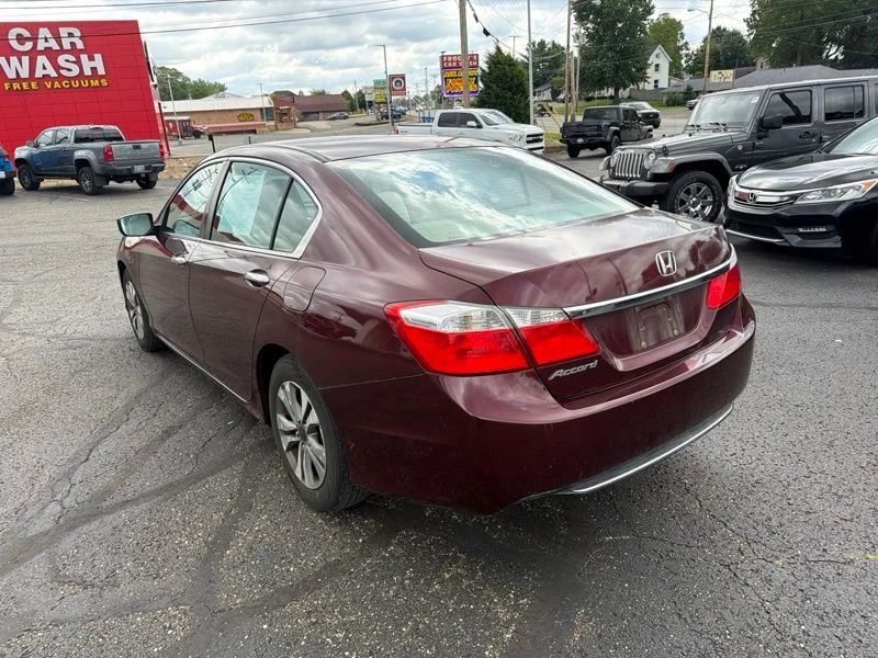 Used 2013 Red Honda LX image 4