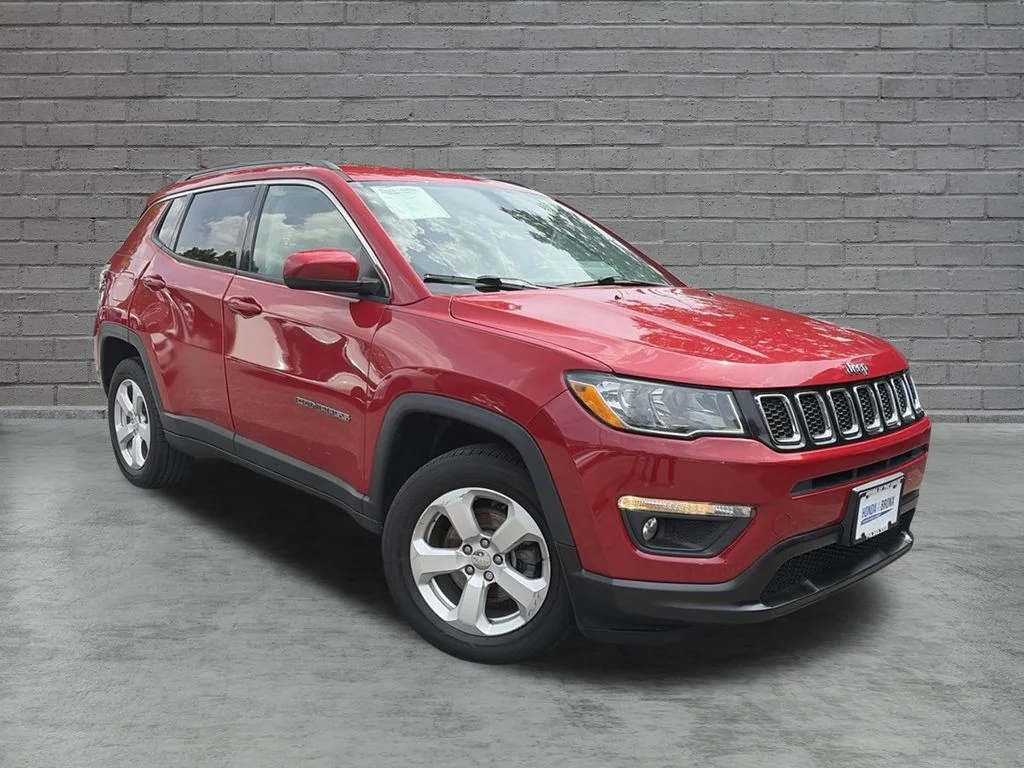 Used 2019 Red Line Jeep Latitude image 1