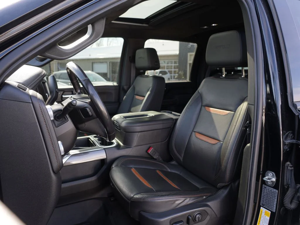 Used 2020 Black GMC AT4 image 12