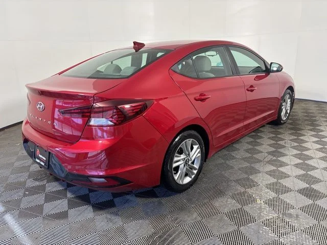 Used 2019 Red Hyundai Value Edition image 6