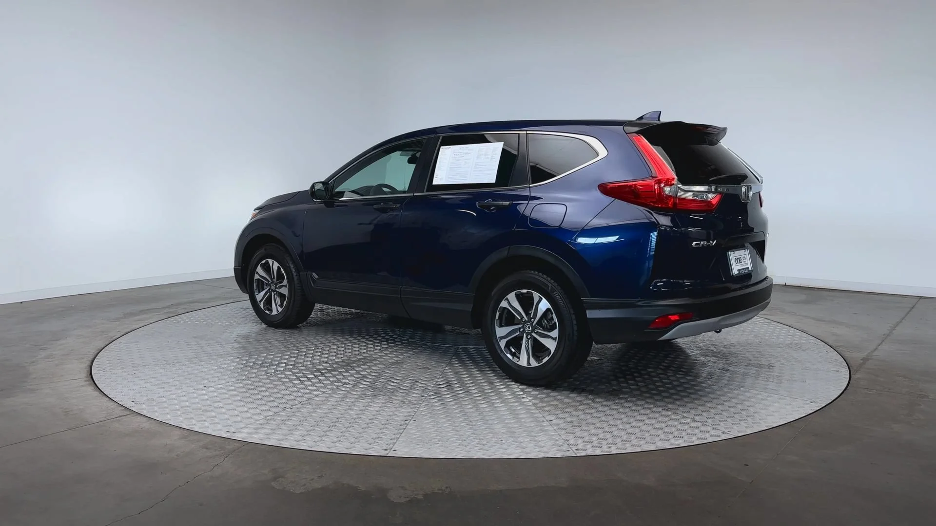 Used 2018 Obsidian Blue Pearl Honda LX image 6