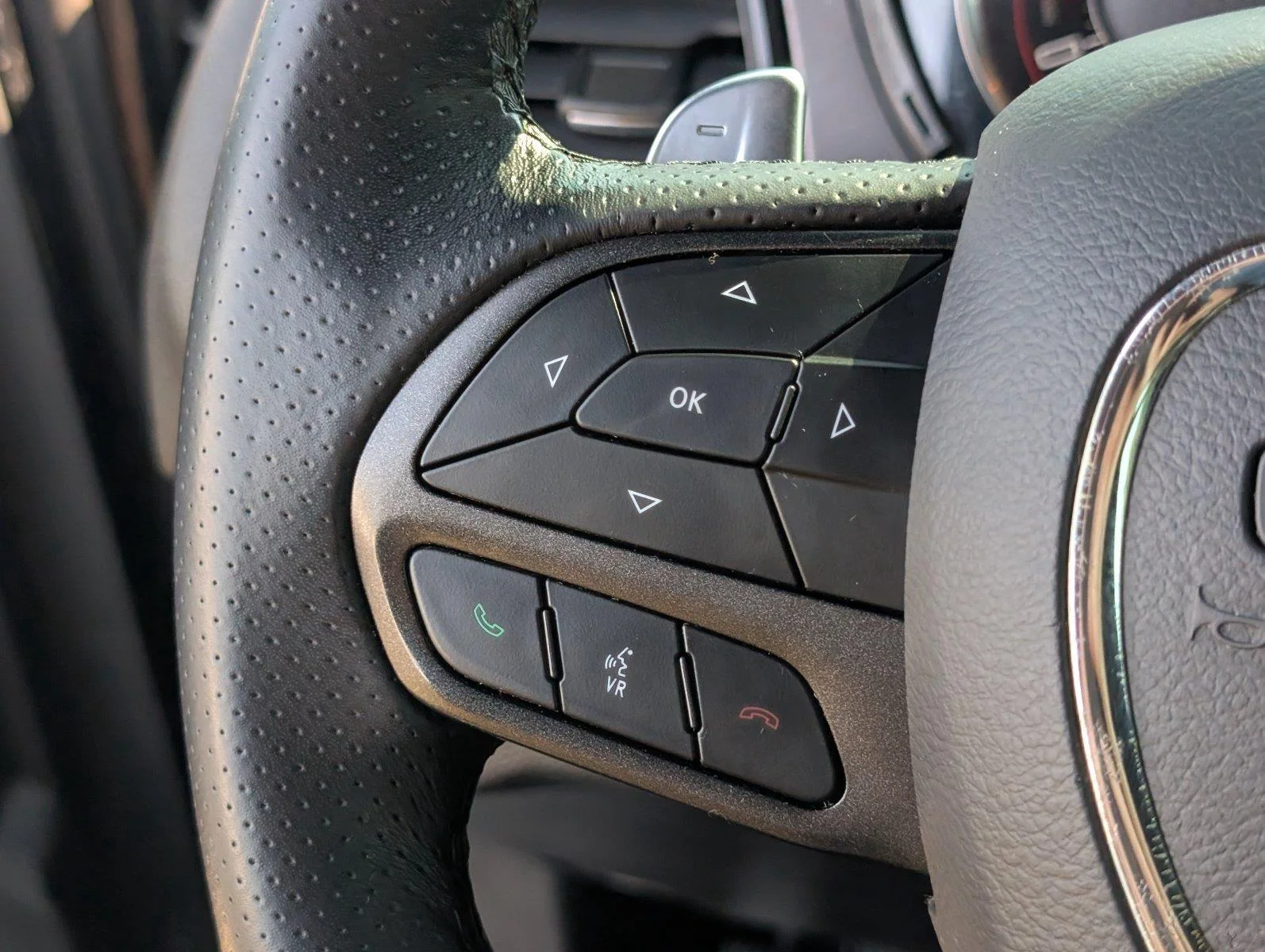Used 2022 Pitch Black Clearcoat Dodge R/T image 29