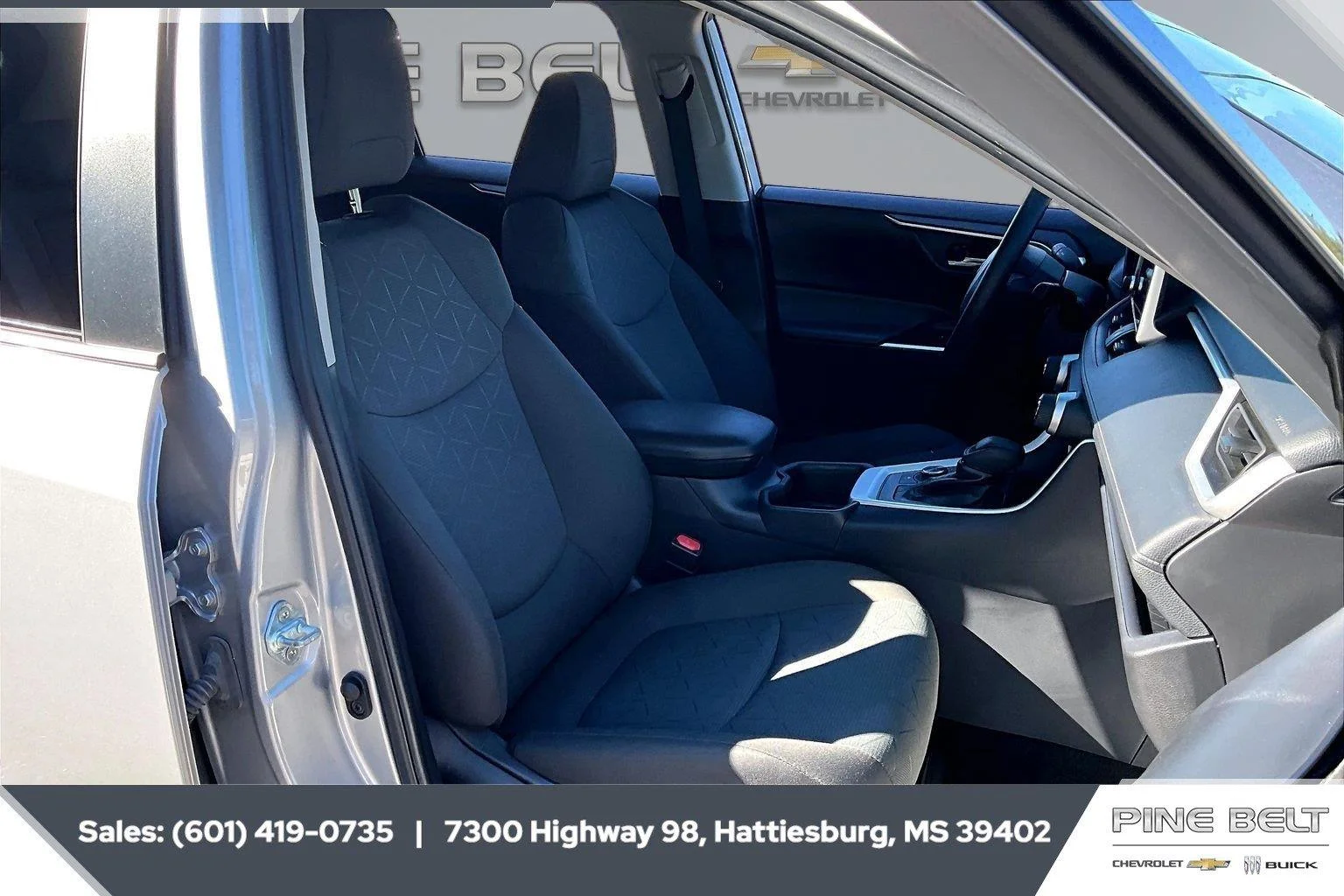Used 2024 Silver Sky Metallic Toyota XLE image 6