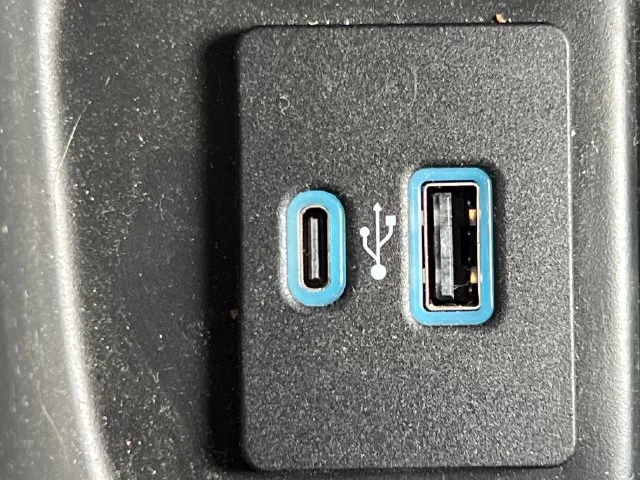 Used 2024 Black Ford XLT image 30