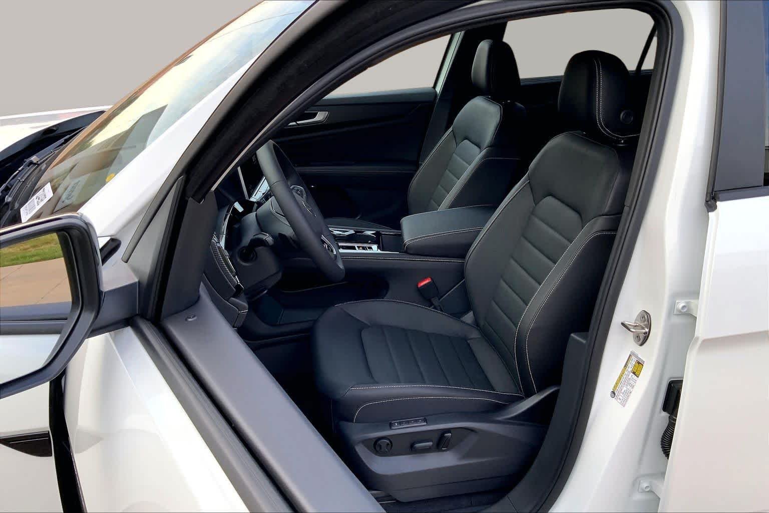 New 2026 Opal White Pear Volkswagen 2.0T SEL R-Line Black image 9