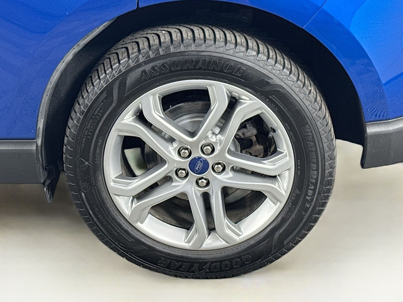 Used 2018 Lightning Blue Metallic Ford Titanium image 9