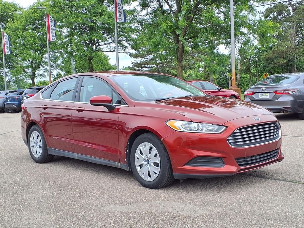 Used 2014 Orange Ford S image 3