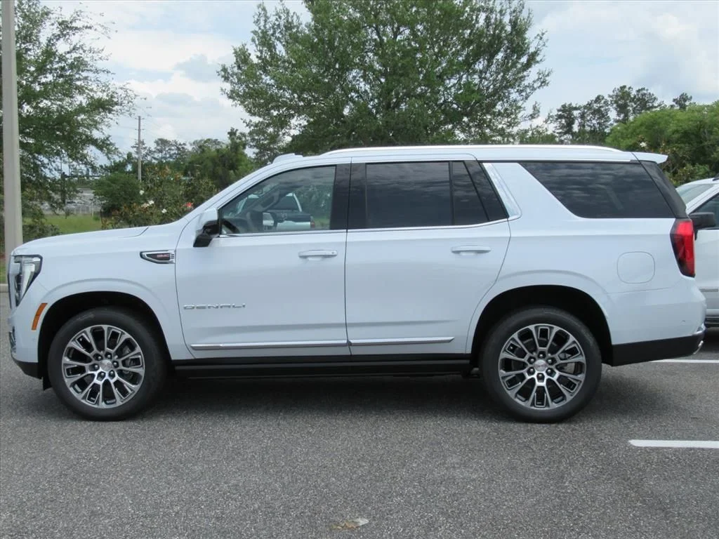 Used 2026 White GMC Denali image 4