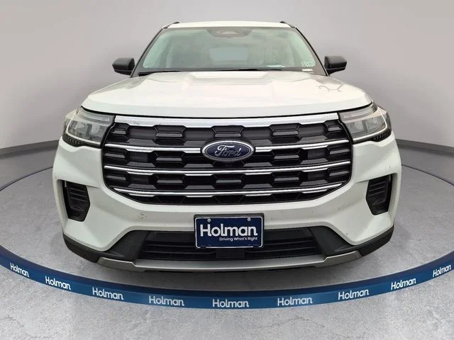 Used 2026 Star White Ford Active image 3