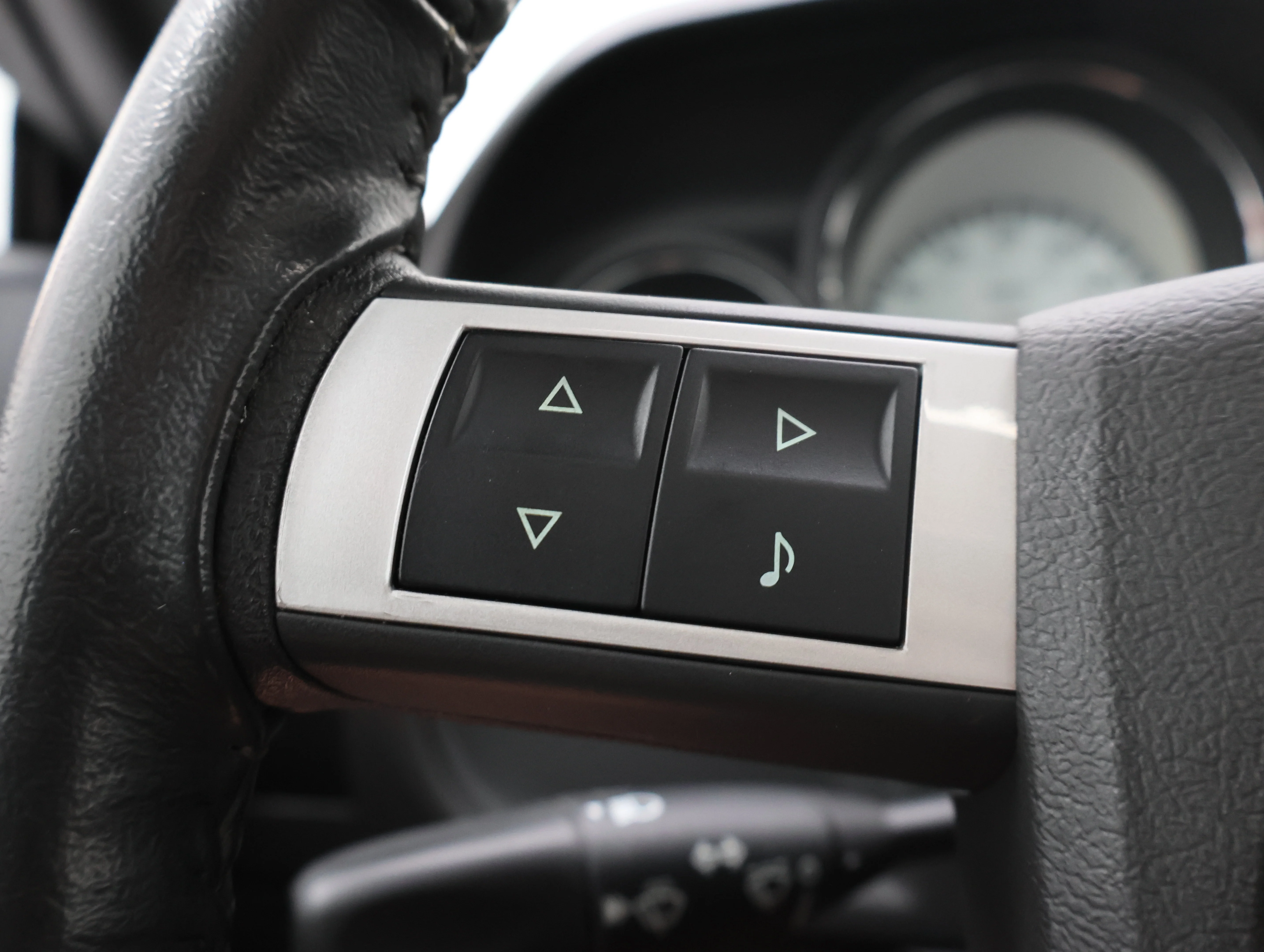 Used 2010 Torred Dodge R/T image 12