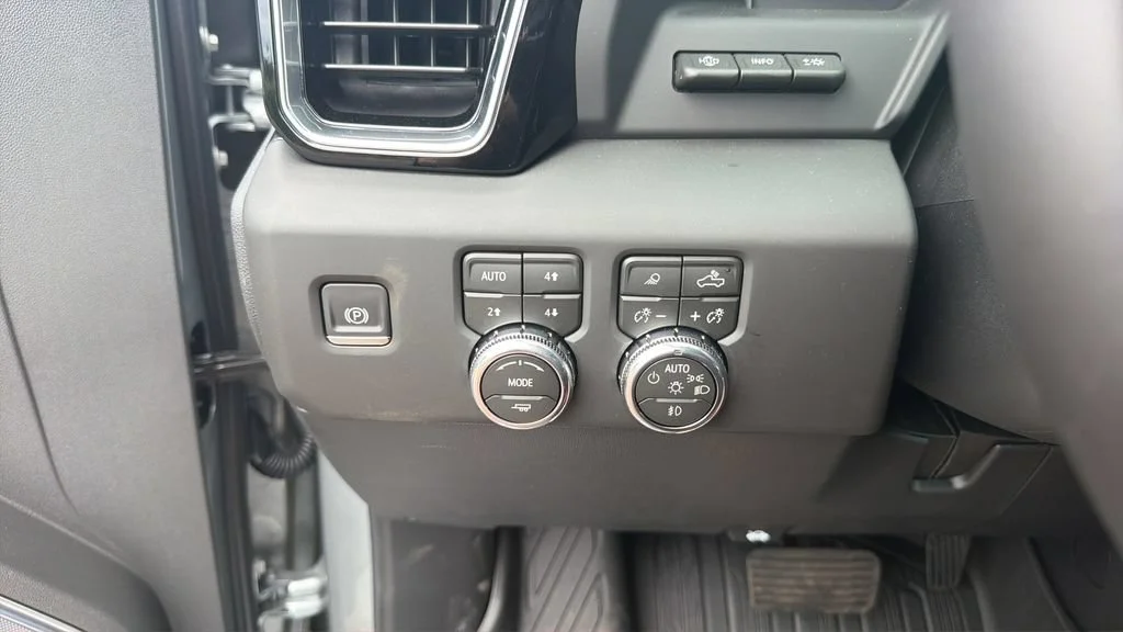 2026 GMC Sierra 2500HD Denali Ultimate - Photo 30