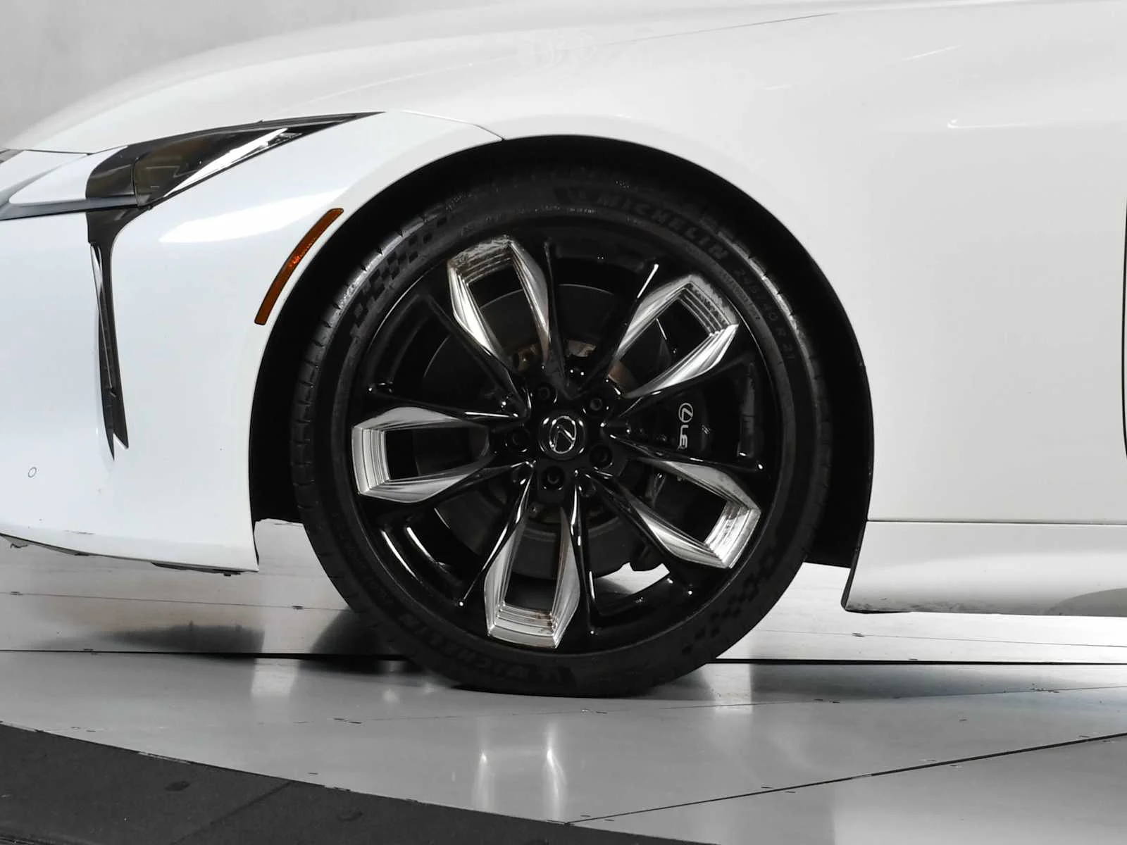 Certified Used 2024 ULTRA WHITE Lexus  image 12