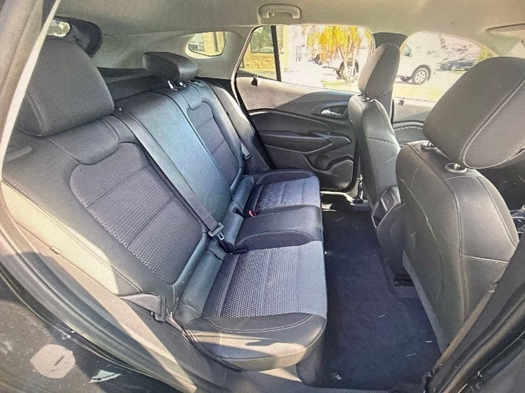 Used 2025 Black Chevrolet LT image 7