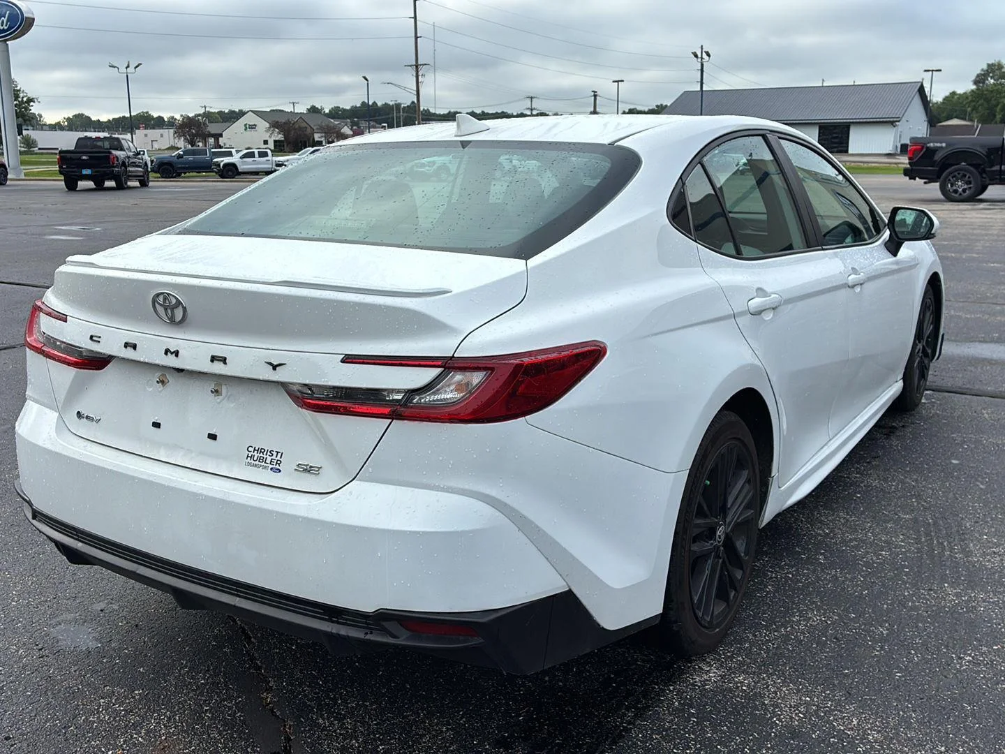 Used 2025 Ice Toyota XSE image 5