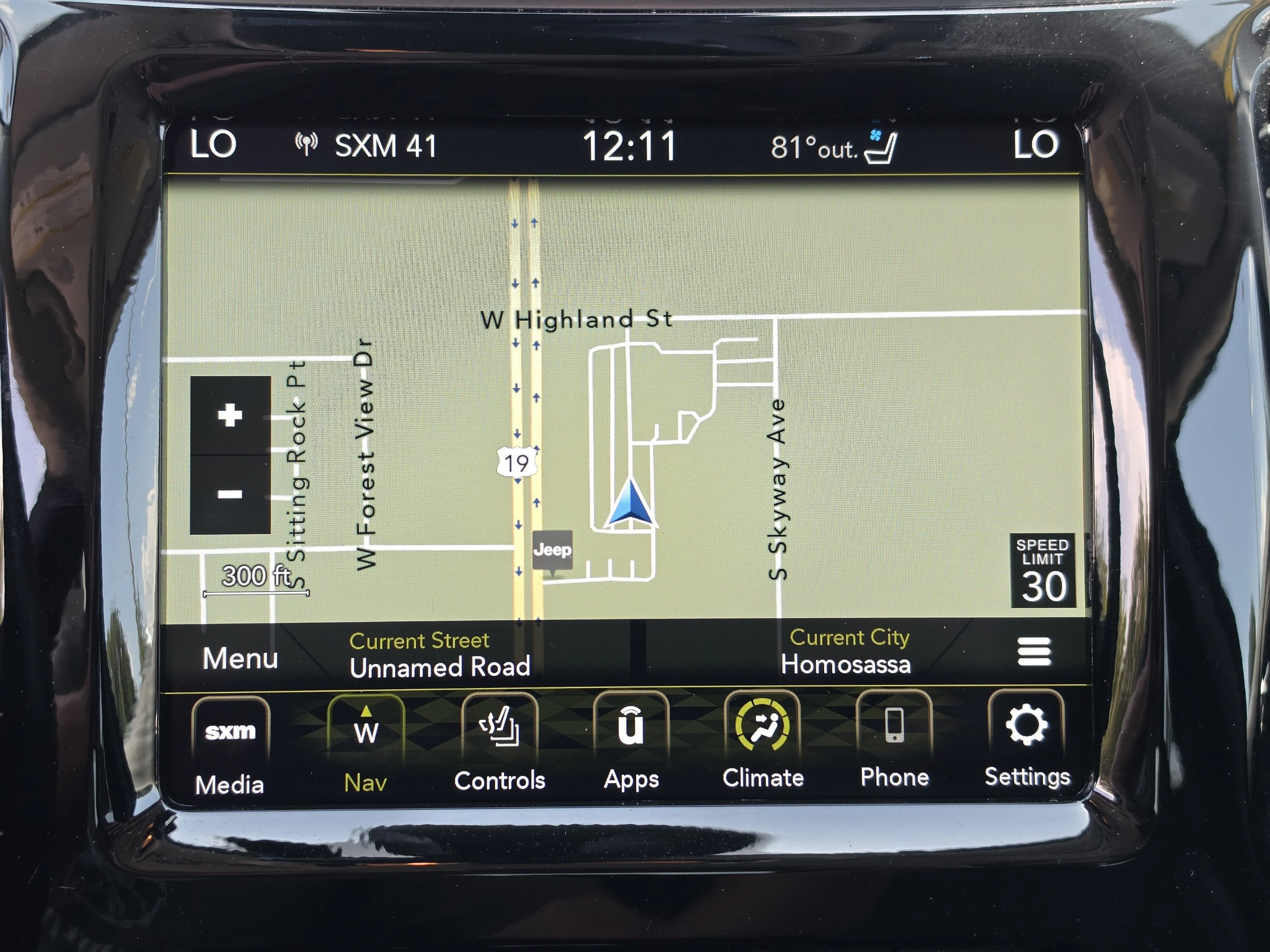 Used 2021 Diamond Black Crystal Pearlcoat Jeep Limited image 26