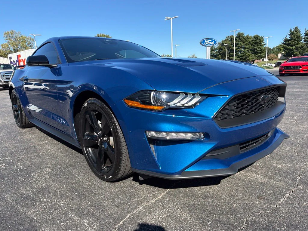 Used 2023 Atlas Blue Metallic Ford EcoBoost Premium image 7