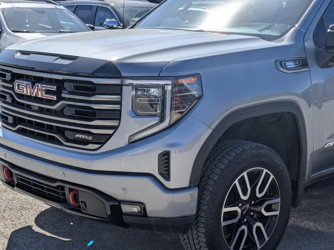 Certified Used 2025 Grey GMC AT4 - - 4WD - 2Lift - X31 Pkg - AT4 Premium Pkg & More! image 10