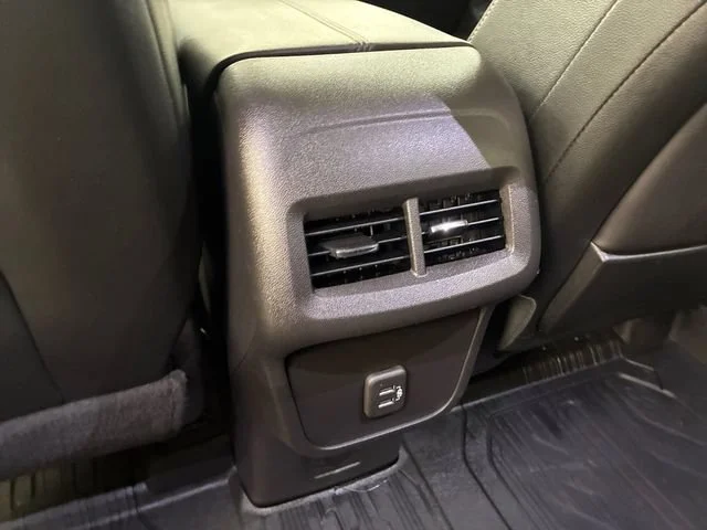 Certified Used 2024 Sterling Metallic GMC SLT image 19